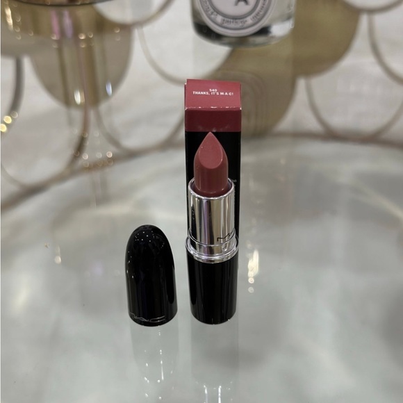 M.A.C. HOLIDAY-EXCLUSIVE KIT, BEST-SELLING PRODUCTS Sparkle Set. New full size - Picture 4 of 16